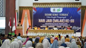 Rapat Perdana Senat Universitas Islam Negeri Sultanah Nahrasiyah rayakan Milad ke 56.