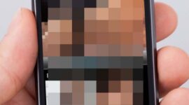 Ket foto : ilustrasi medsos yang menampilkan umbaran aurat. (Doc)