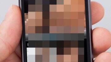 Ket foto : ilustrasi medsos yang menampilkan umbaran aurat. (Doc)