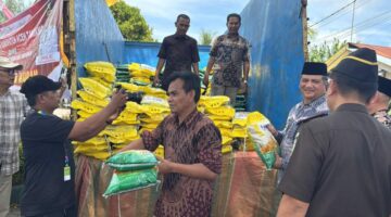 Bupati Armia Tinjau GPM Beras SPHP Di Kampung Kesehatan
