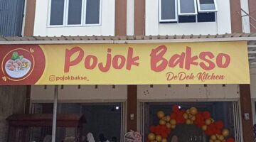 Launching Pojok Bakso DeDek Kitchen di Gelanggang, Diawali Tepung Tawar dan Santuni 12 Anak Yatim