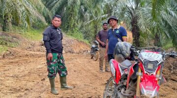 Kasdim 0111/Bireuen Tinjau Pembangunan Jalan TMMD di Jeumpa Sikureung.