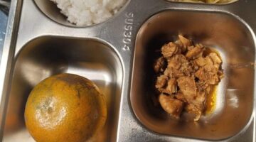 Babinsa Dampingi Pendistribusian Makan Bergizi Gratis