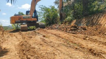 Deru Excavator TMMD Ke-128 Menembus Belantara Ubah Hutan Jadi Akses Harapan Warga Aceh Tamiang 
