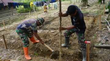 Sentuh Warga, TMMD Aceh Tamiang Mulai Bedah RTLH Milik Markidi di Suka Makmur