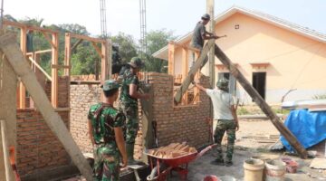 Tahap Krusial Tercapai, Satgas TMMD 128 Aceh Timur Cor Balok Rumah Ibu Rugaiyah: Pondasi Hunian Layak Makin Kokoh