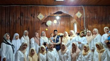 Haru dan Penuh Kebersamaan, Warga Kampung Gayo Gelar Perpisahan untuk Da’i FDP