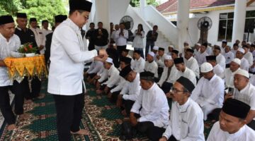 Walikota Langsa Jeffry Sentana Peusijuk 205 Jamaah Calon Haji Tahun 2026