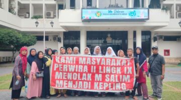 Warga Lingkungan IX Geruduk Kantor Walikota