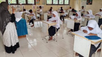 UAS di UPTD SD Negeri 11 Jeunieb Bireuen Berlangsung Lancar, Disiplin Siswa Patut Diapresiasi
