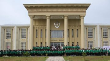 Pelantikan Akbar FH Unimal Ratusan Pengurus Ormawa dan Himpunan Magister, Satukan Langkah Menuju Fakultas Unggul
