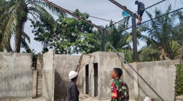 Babinsa Dampingi Pembangunan Koperasi Desa Merah Putih