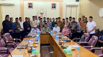Demi Kepastian Wakaf Blang Padang, Haji Sulaiman (Tole) Ikut Dampingi Wagub Aceh dan Abu Paya Pasi ke BWI