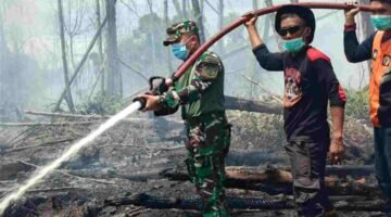 Dandim 0107/Asel Turun Langsung Pimpin Pemadaman Bara di Ujung Mangki Aceh Selatan