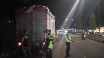 Patroli Blue Light Rutin, Satlantas Polres Aceh Tamiang Hadir Jaga Keamanan dan Keselamatan Pengguna Jalan