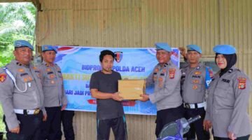 Sambut Hari Jadi Propam Ke-24, Propam Polres Aceh Tamiang Salurkan Bantuan Sosial kepada Warga Kurang Mampu