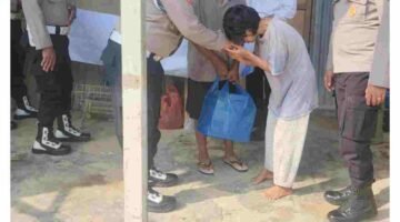 Propam Polres Aceh Tamiang Salurkan Bantuan Sosial kepada Warga Kurang Mampu Dalam Rangka Sambut Hari Jadi Propam Ke-24,